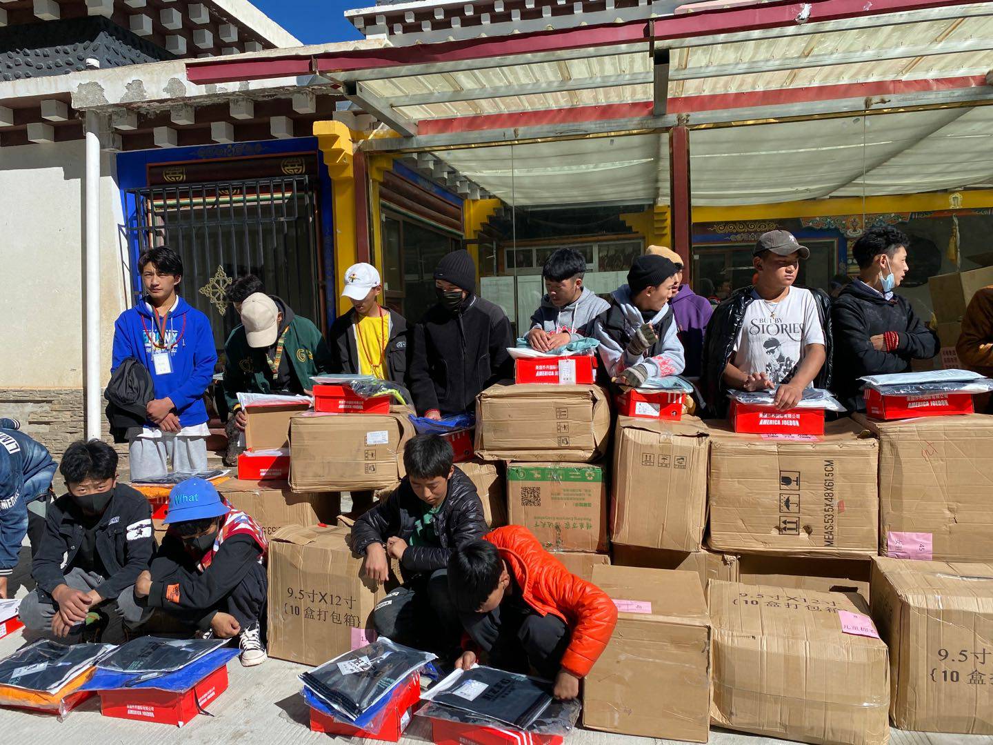 太原维思纸品加工有限公司公益回顾丨家国同欢月同圆 温暖满载甘孜州(图7) 太原维思纸品加工有限公司公益回顾丨家国同欢月同圆 温暖满载甘孜州(图7)