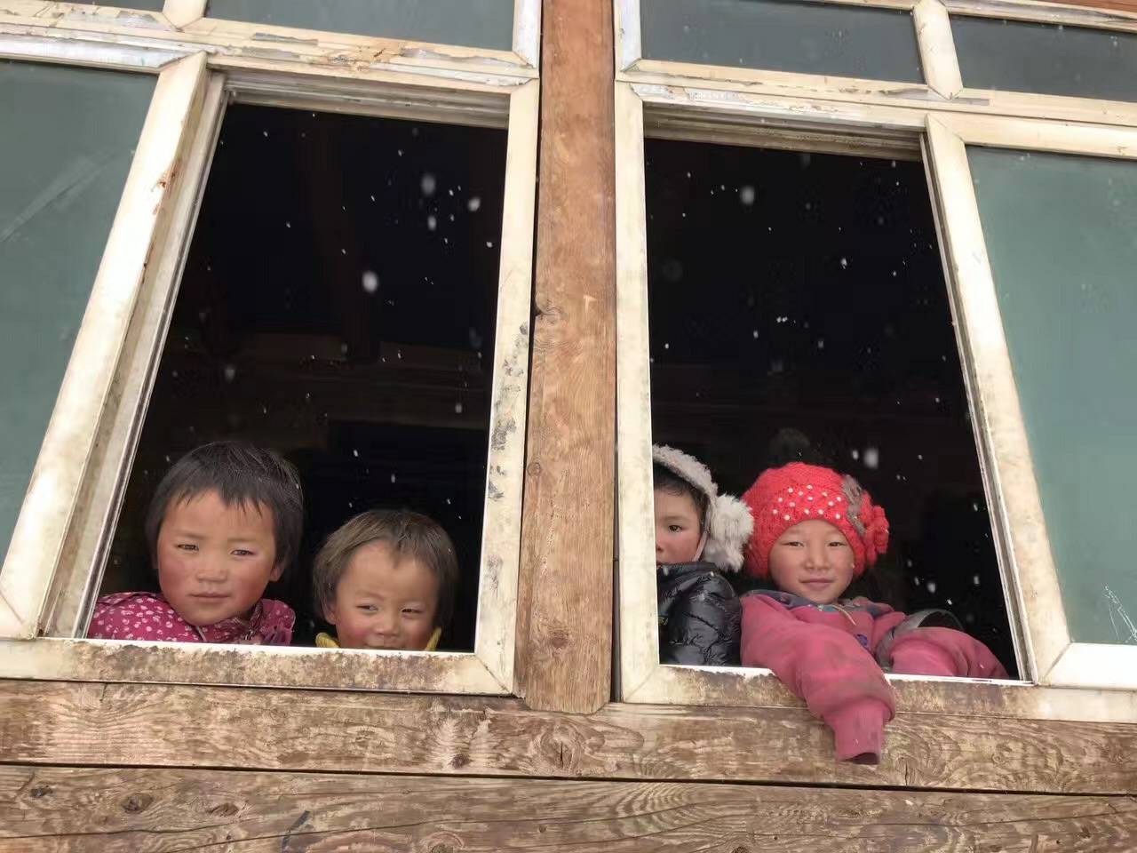 太原维思纸品加工有限公司公益回顾丨家国同欢月同圆 温暖满载甘孜州(图9) 太原维思纸品加工有限公司公益回顾丨家国同欢月同圆 温暖满载甘孜州(图9)